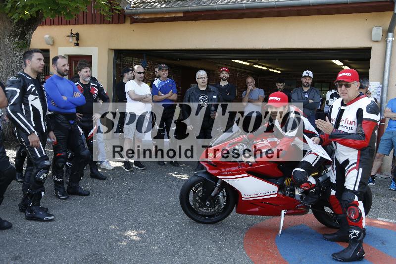 Archiv-2025/27 12.06.2025 Ducati Schweiz Trackday Warmup  ADR/Impressionen